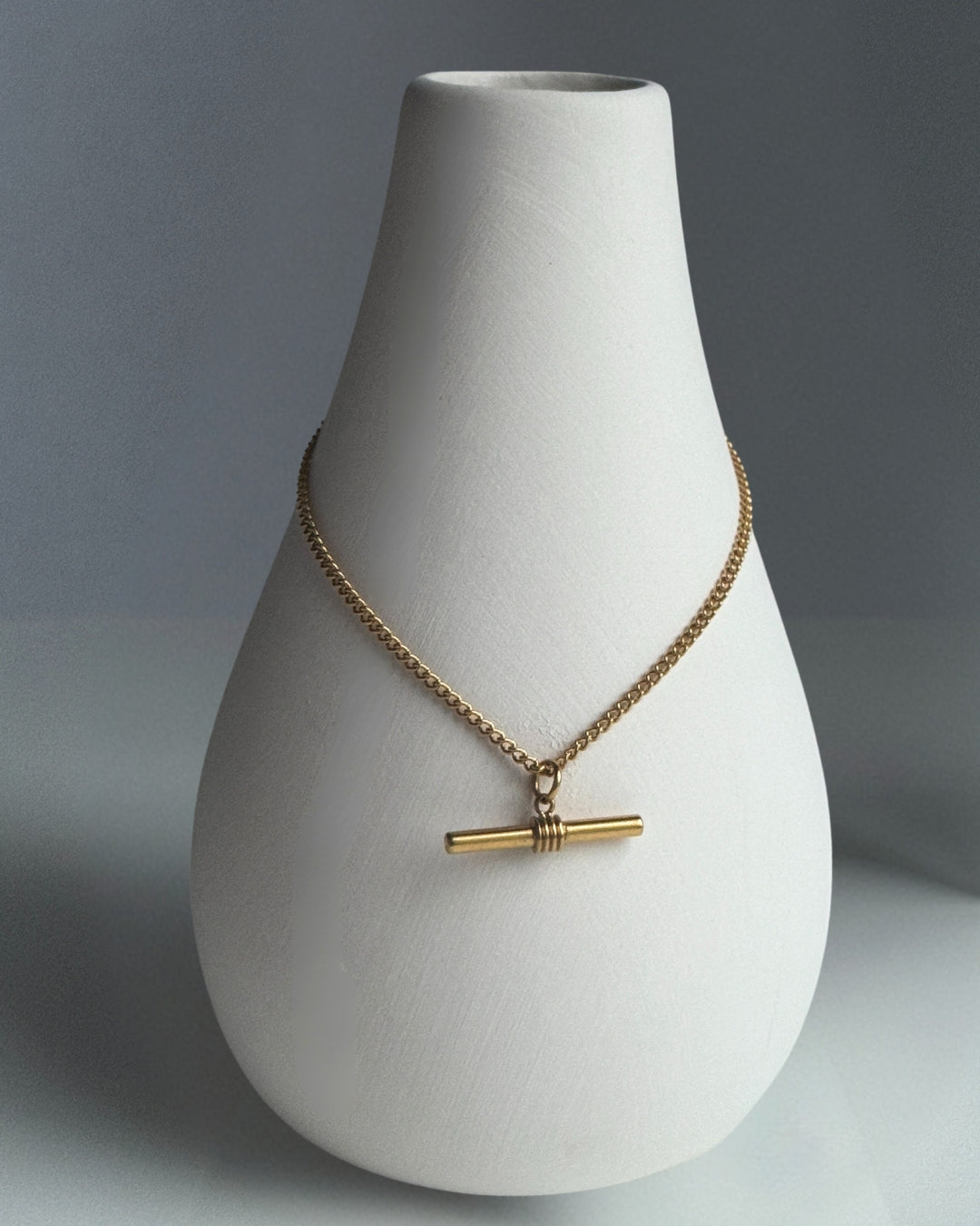 Axis Bar Necklace